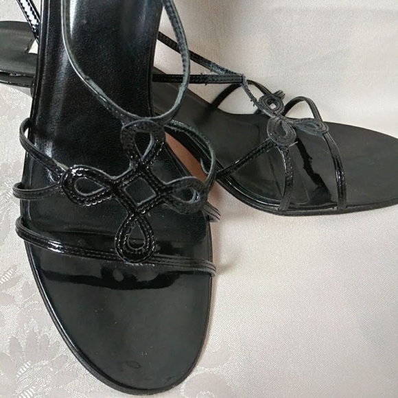 ISAAC Patent Leather Heels from Italy 🇮🇹 Host Pick 🇮🇹 - Picture 9 of 14